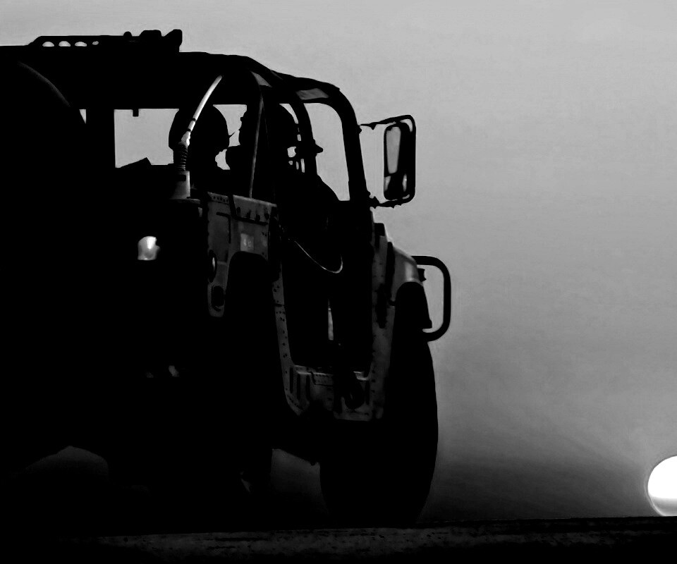 Военный Hammer обои