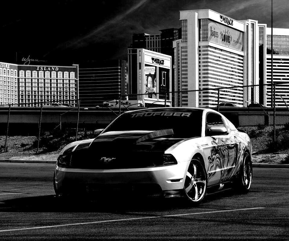 Тюнингованный Форд Мустанг обои