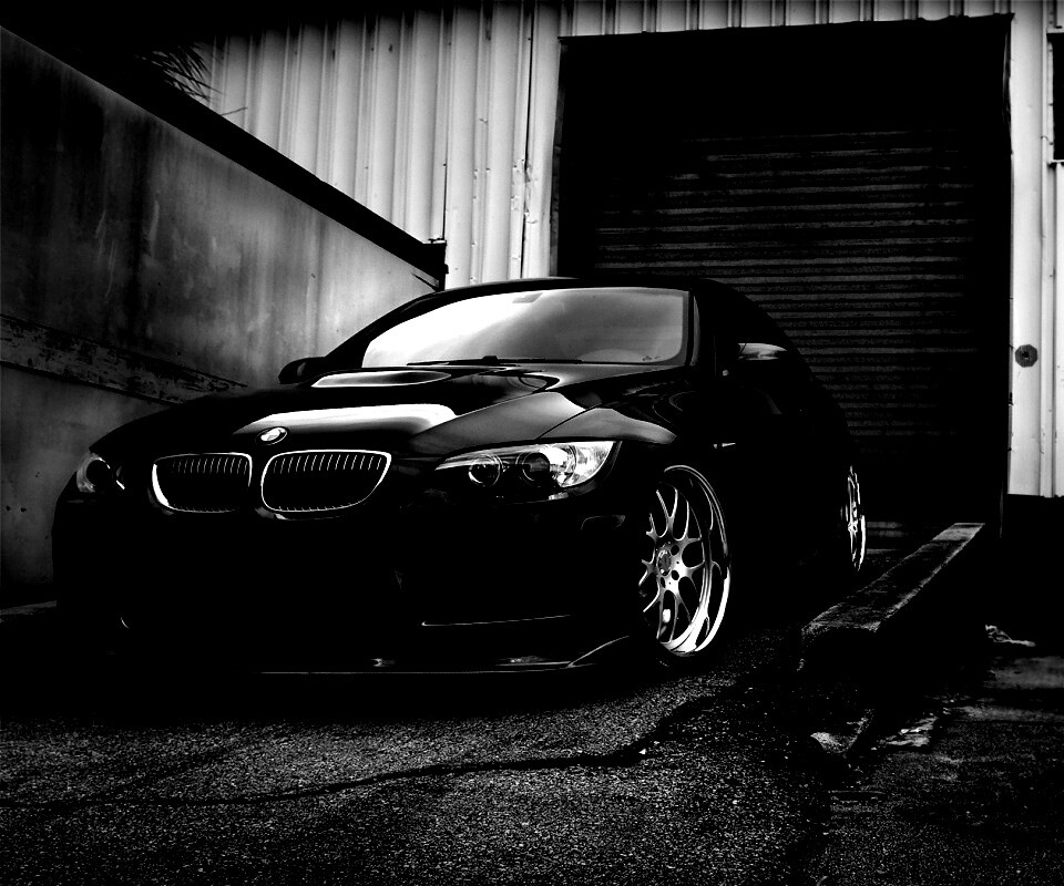 Чёрный БМВ обои