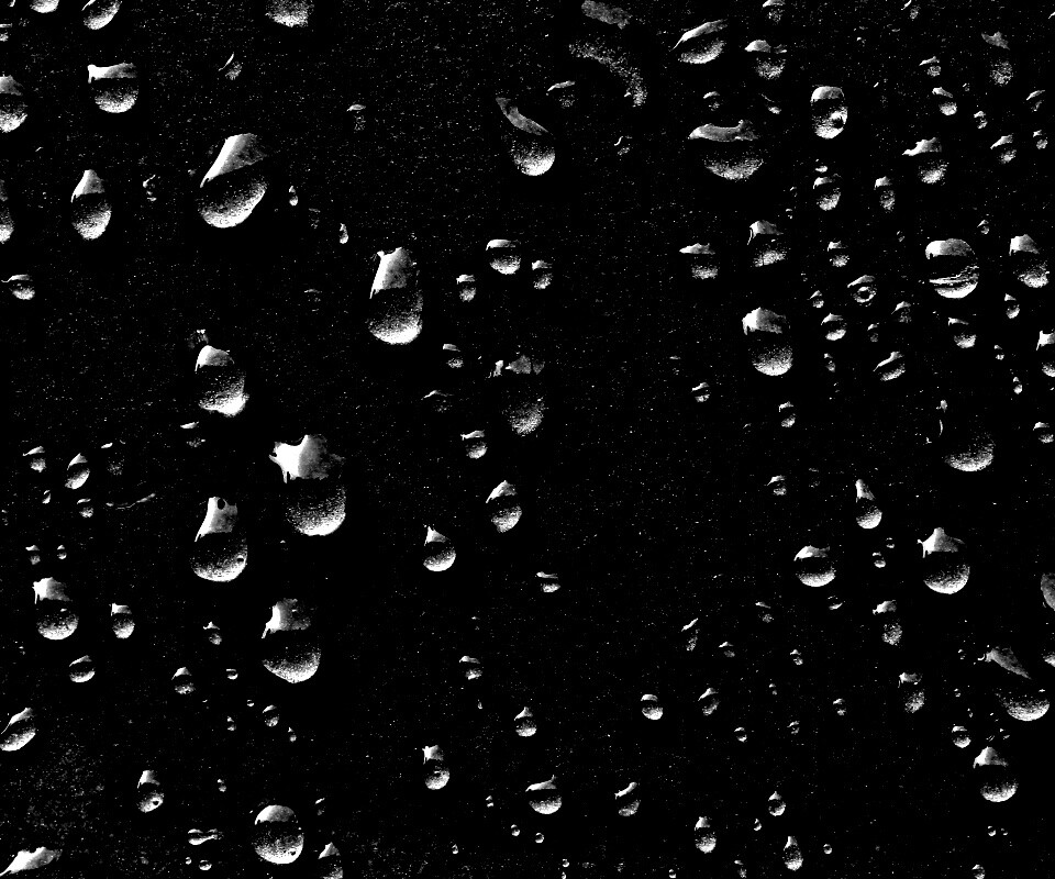 Капли воды на темной поверхности обои