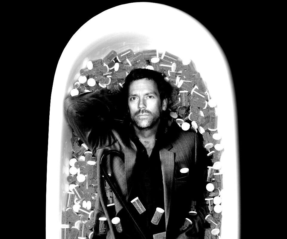 Хаус в ванне с викодином обои