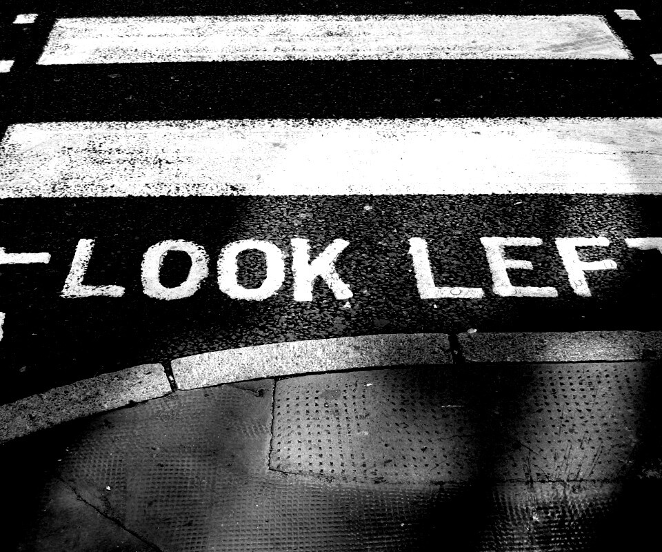 Посмотрите налево обои