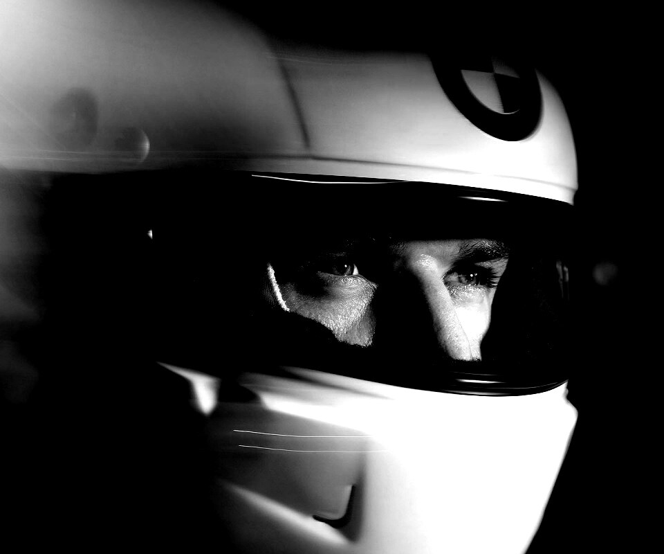 Гонщик BMW обои