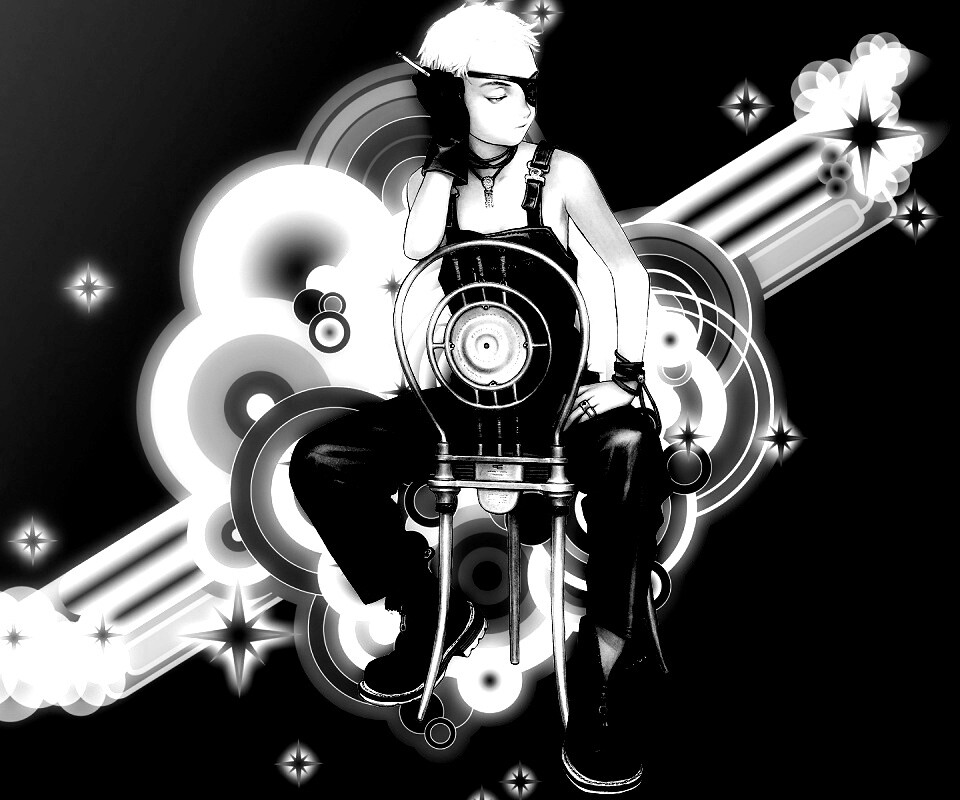 Одноглазый парень на стуле обои