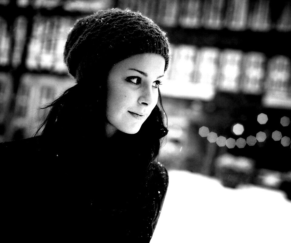 Девушка зимой обои