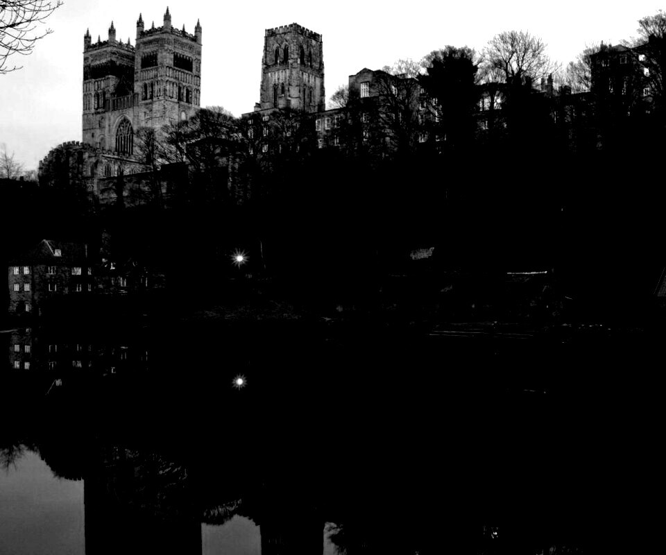 Даремский замок весной обои