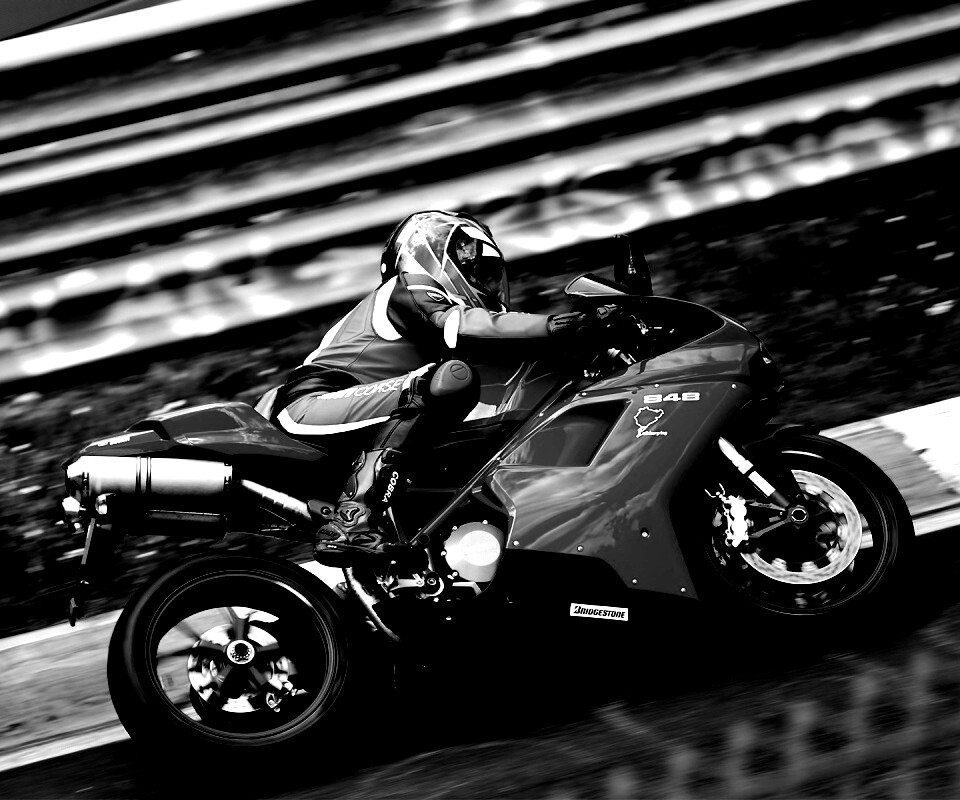 Красный мотоцикл обои