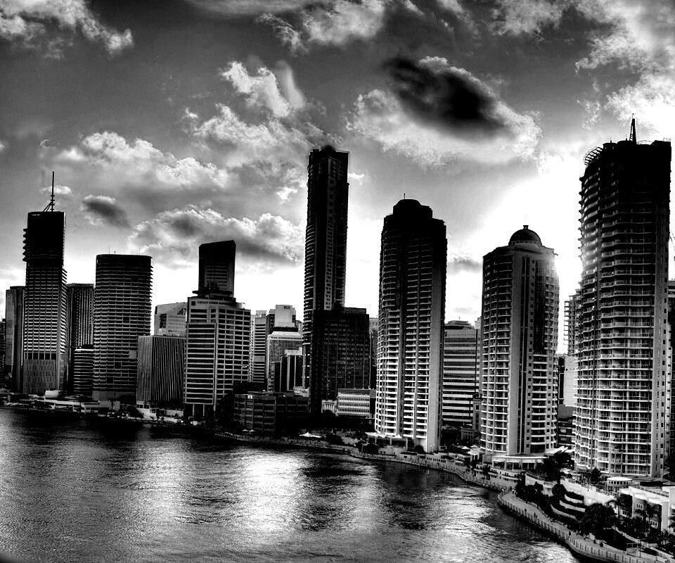 Город на берегу обои