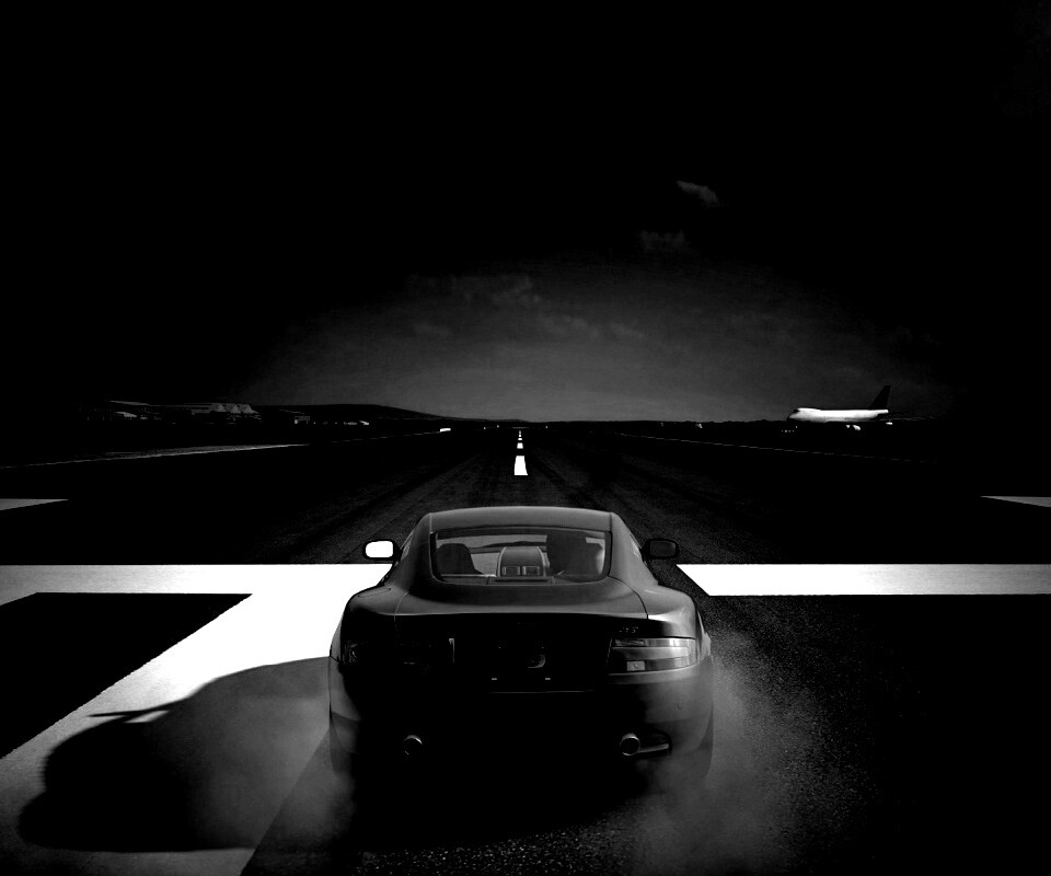 Aston на взлетной полосе обои