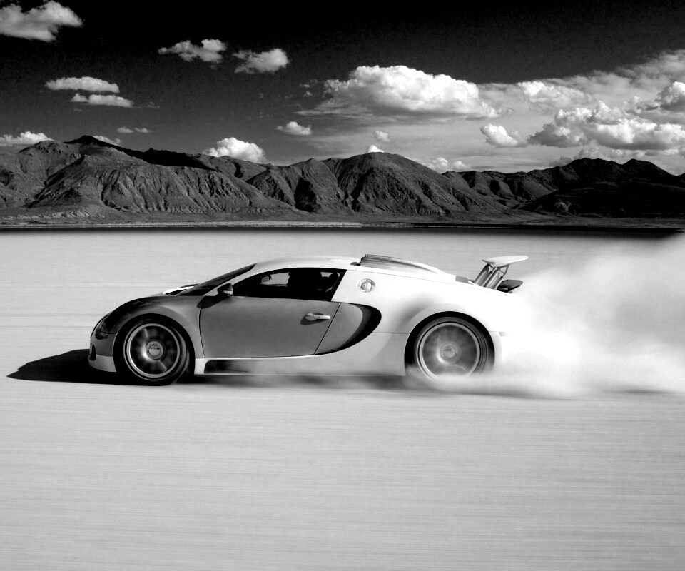 Бугатти в долине обои