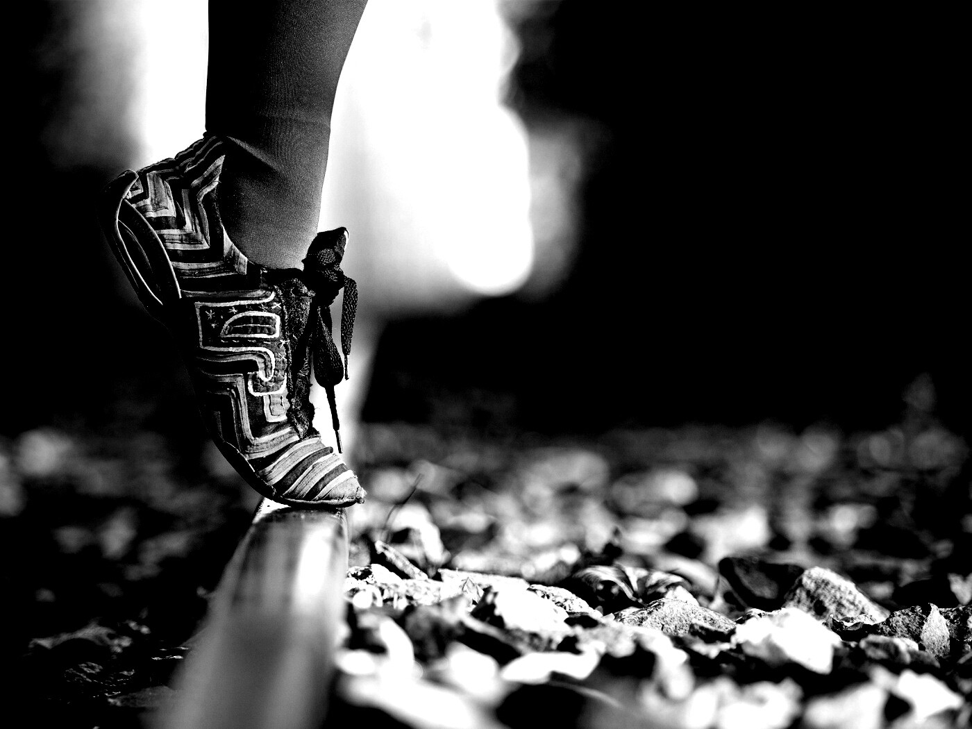 Разноцветные кроссовки обои