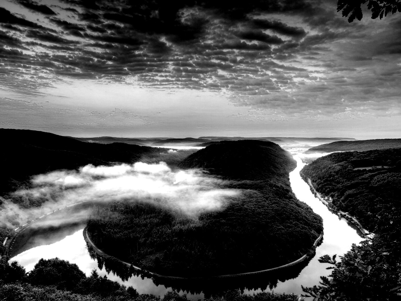 Кривая река обои