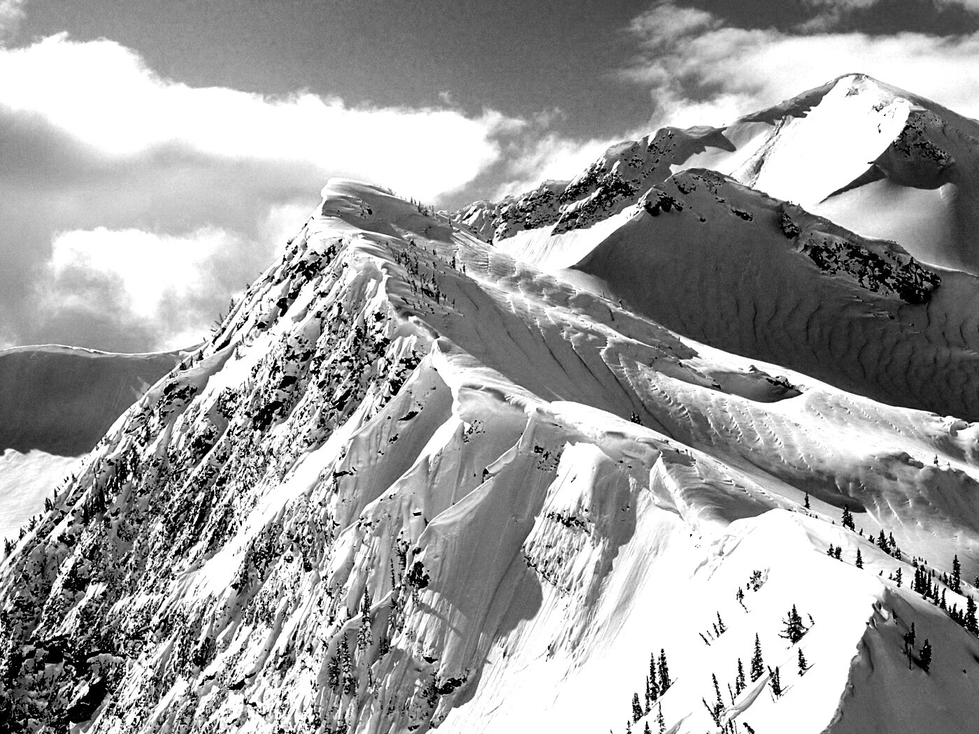 Горная гряда обои