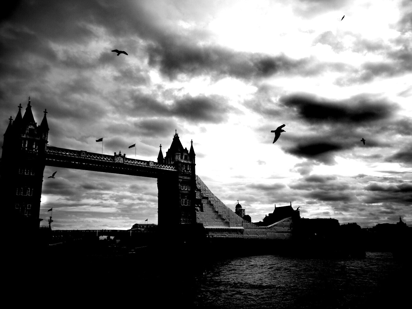 Tower Brigde на реконструкции обои