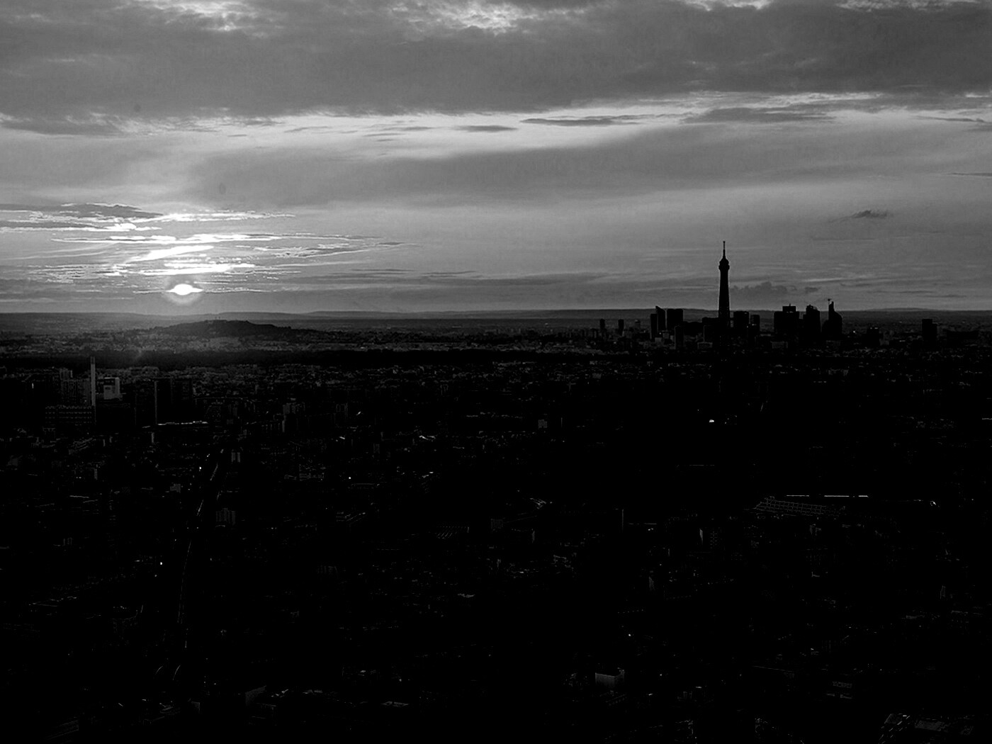 Вид на вечерний Париж обои