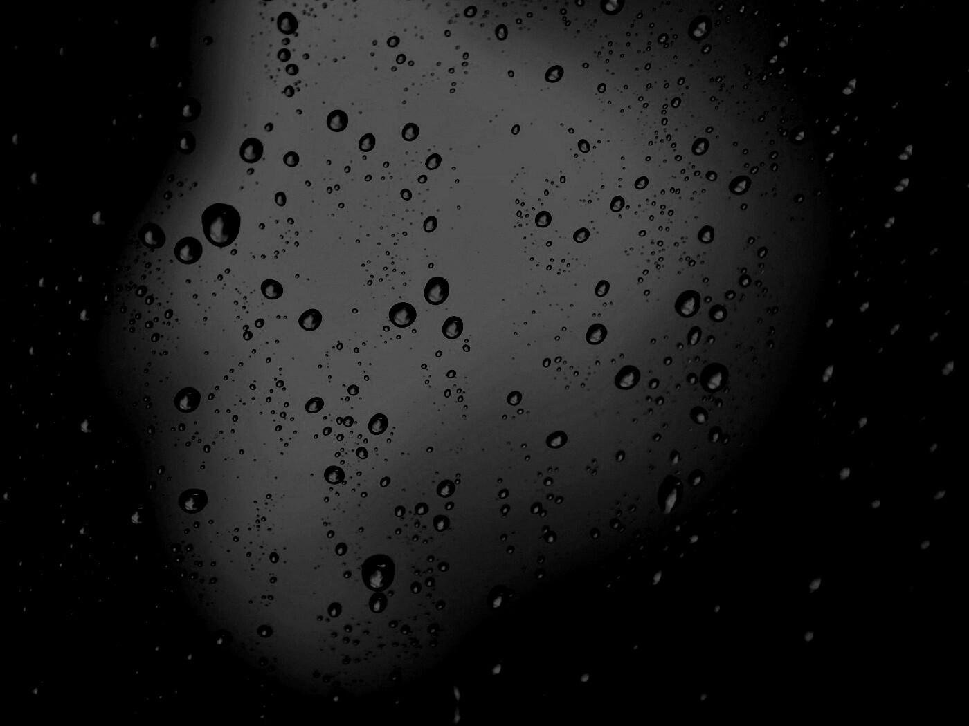 Обои капель дождя на стекле обои