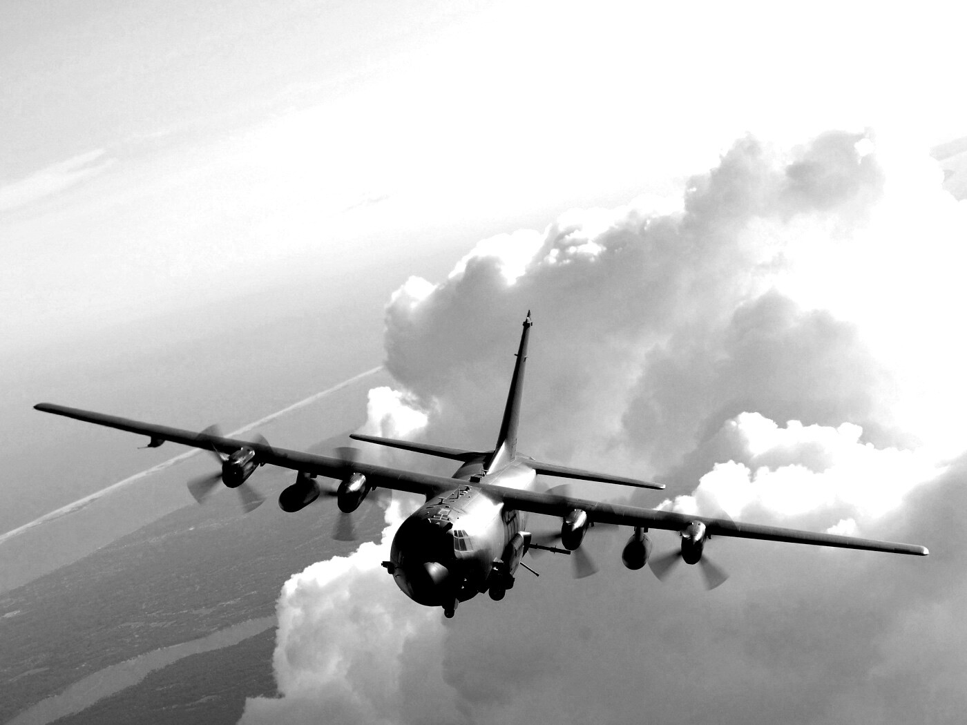 Самолет АС-130 обои