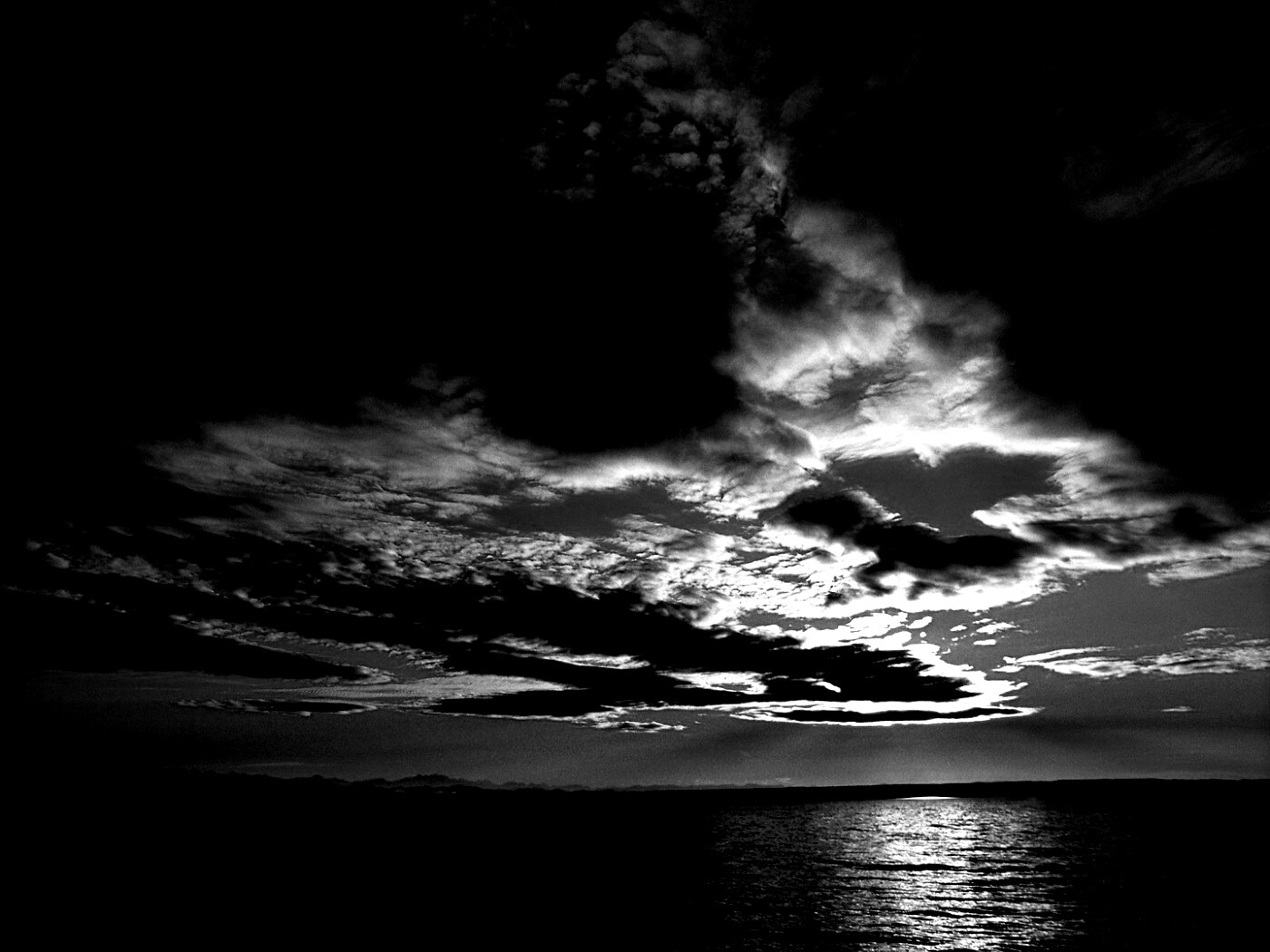 Фиолетовое закатное небо обои