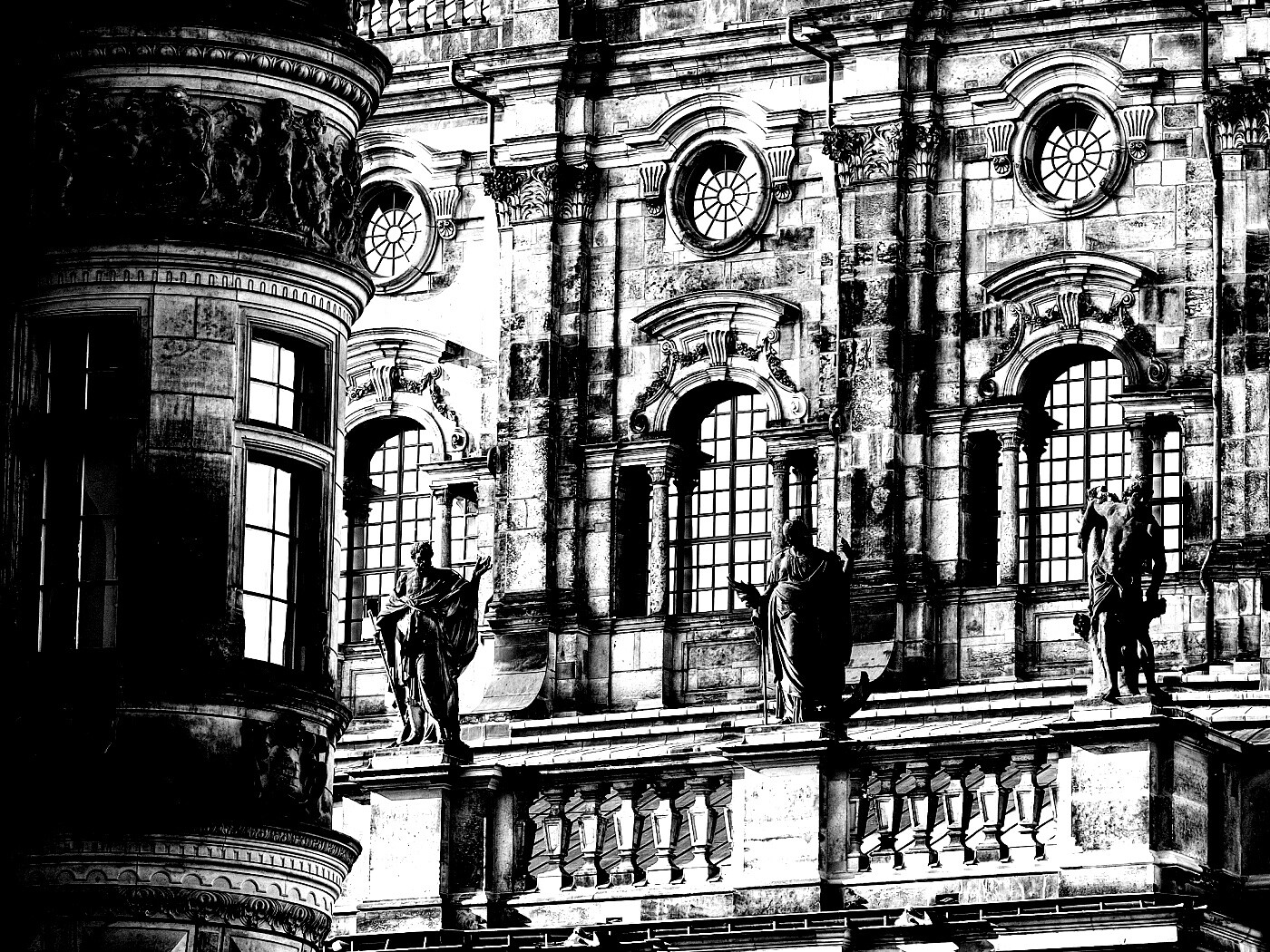 Hofkirche в Дрездене обои