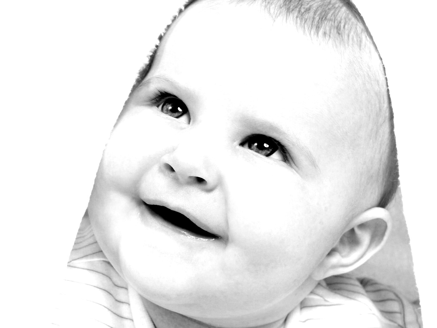 Малыш под полотенцем обои