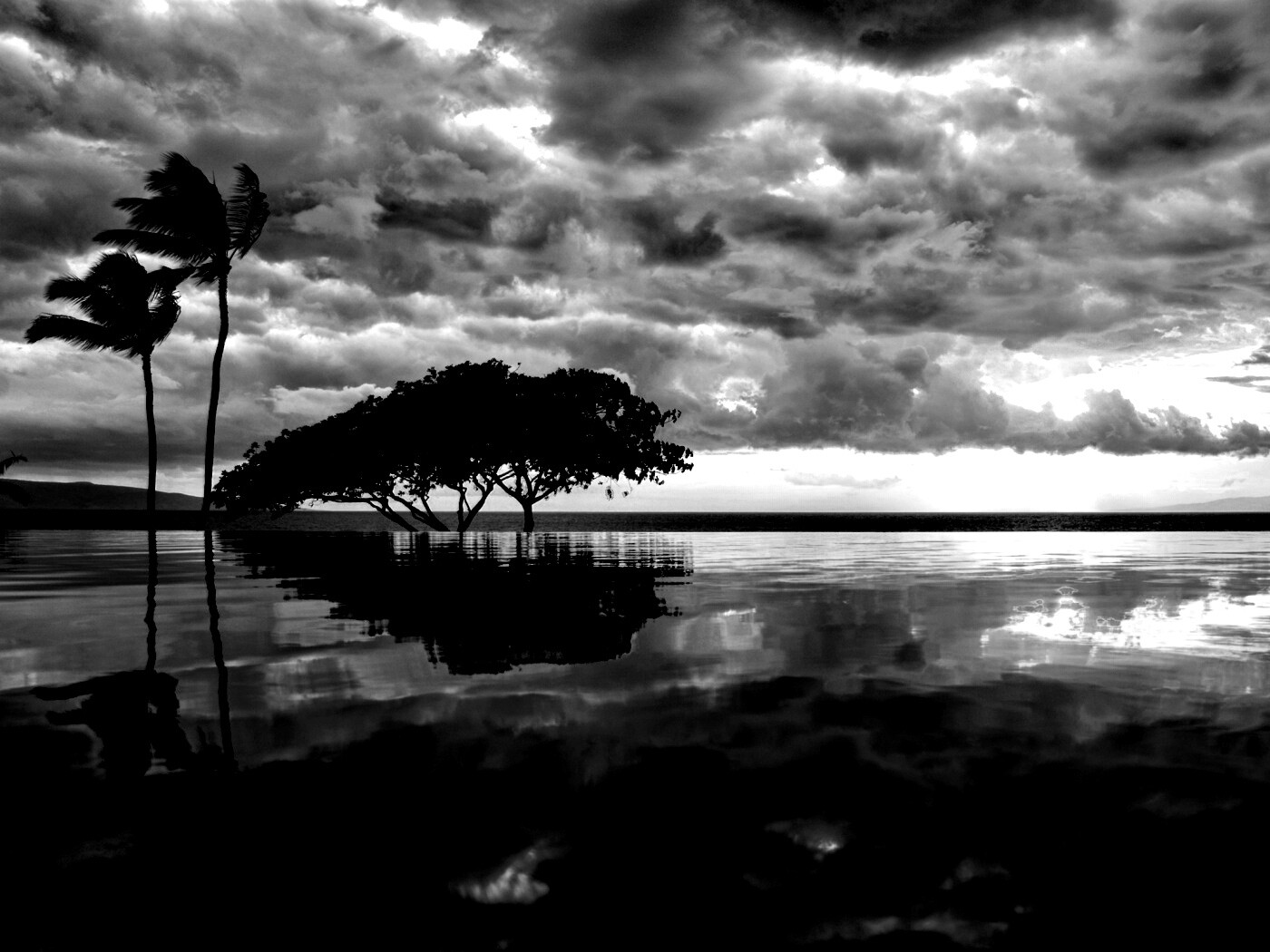 Восход над озером обои