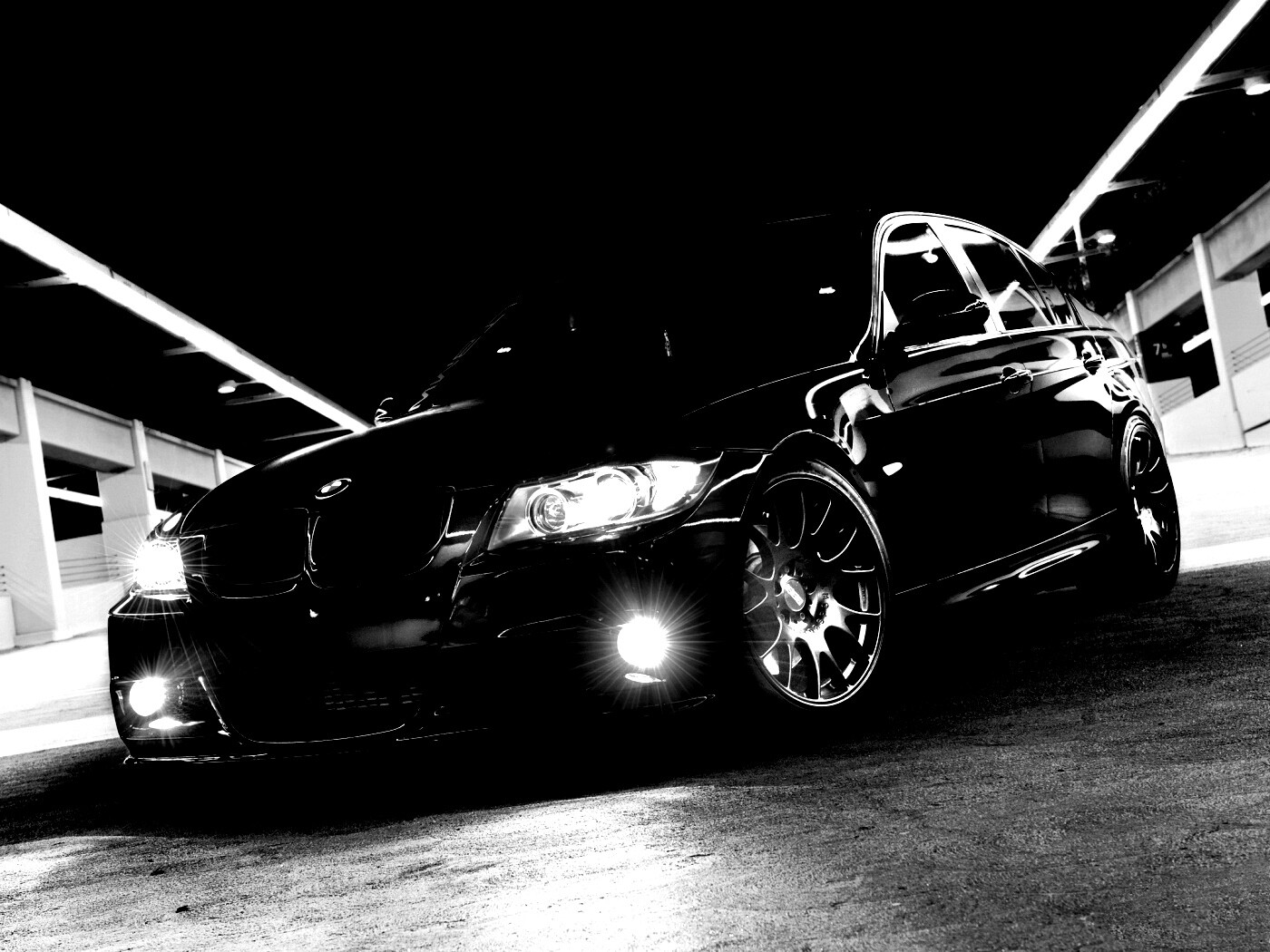 Чёрный БМВ обои