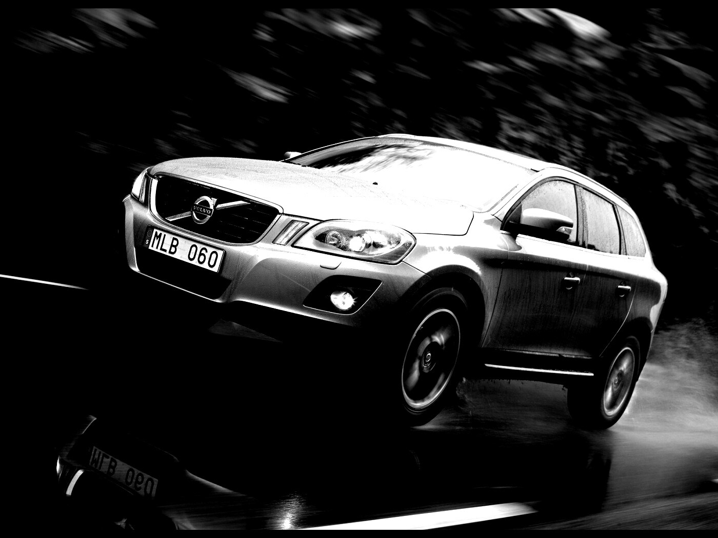 Кроссовер Вольво обои