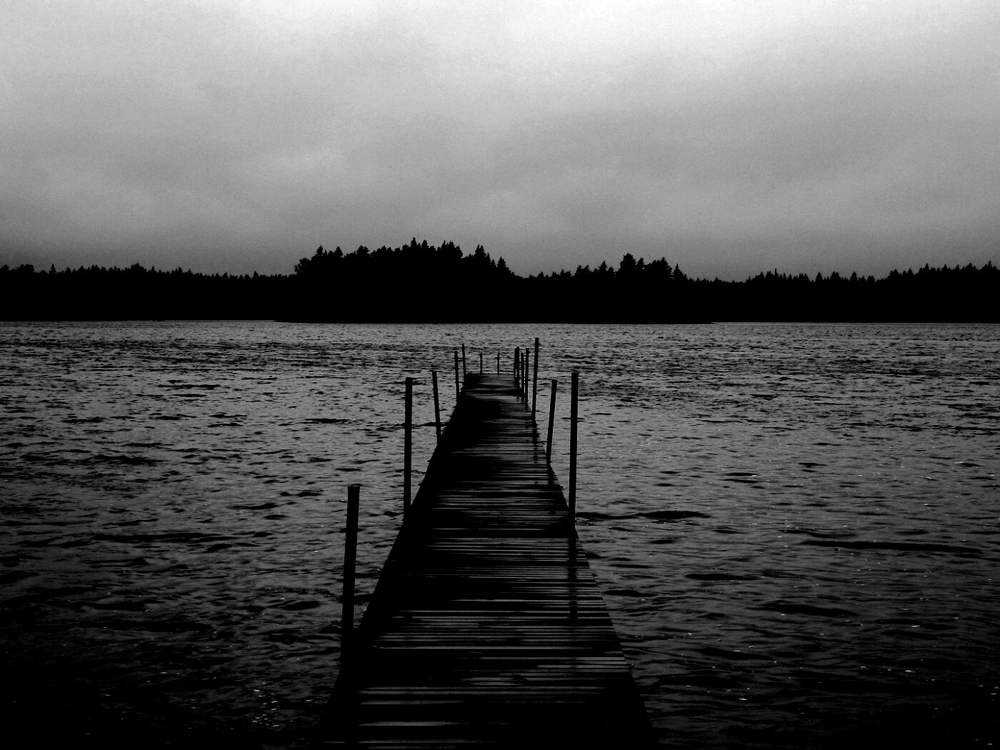 Причал на озере обои