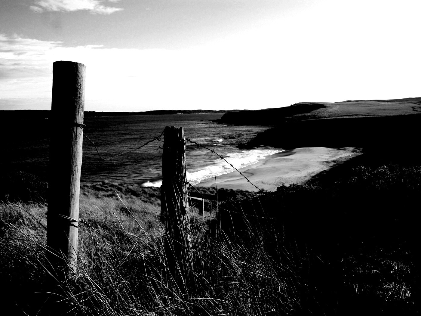 Пляж на озере обои