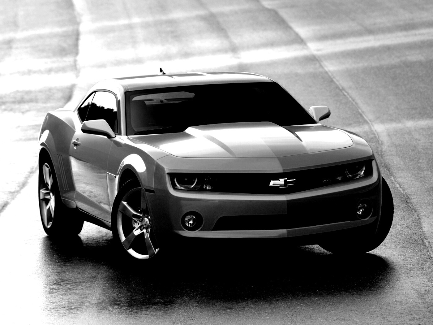 Шевроле Камаро на трассе обои