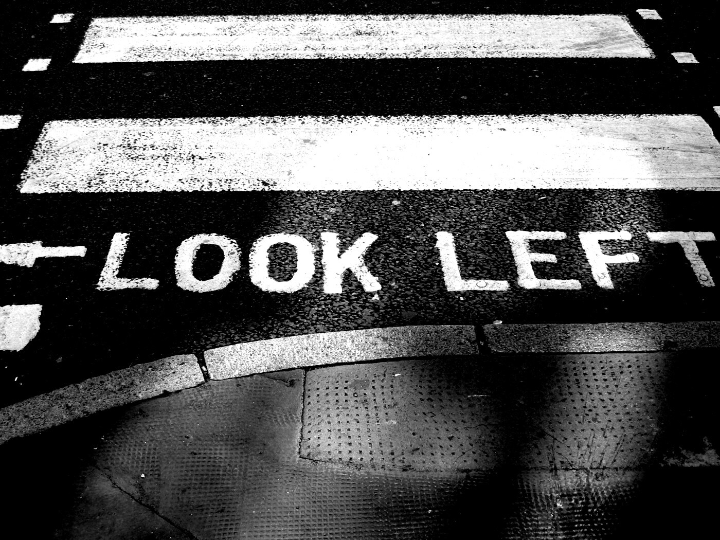 Посмотрите налево обои