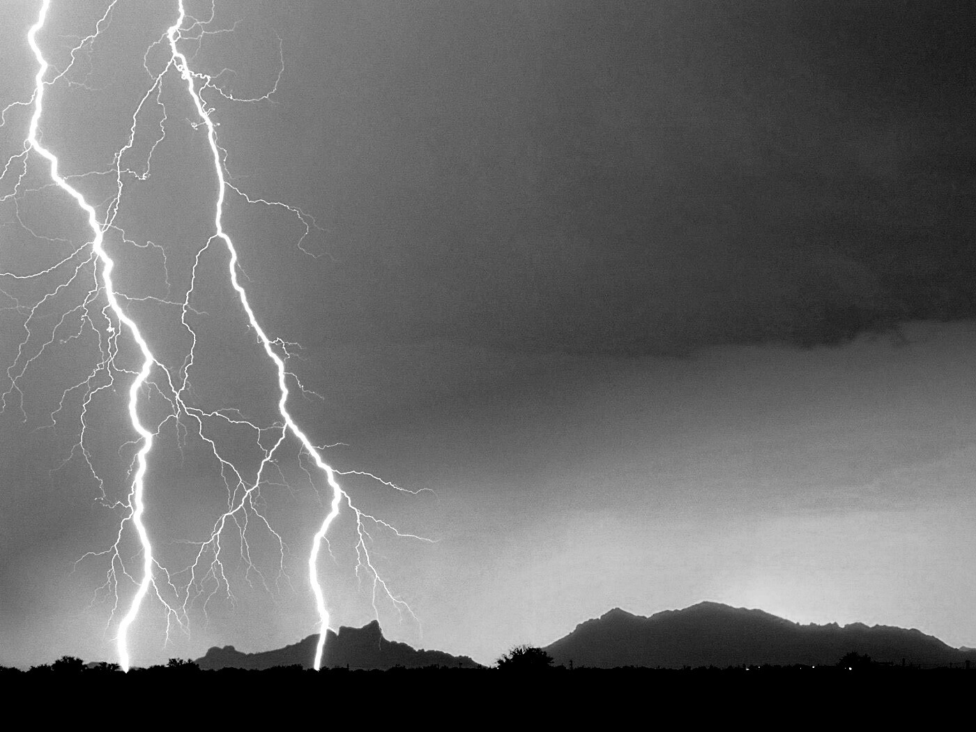 Двойная молния обои