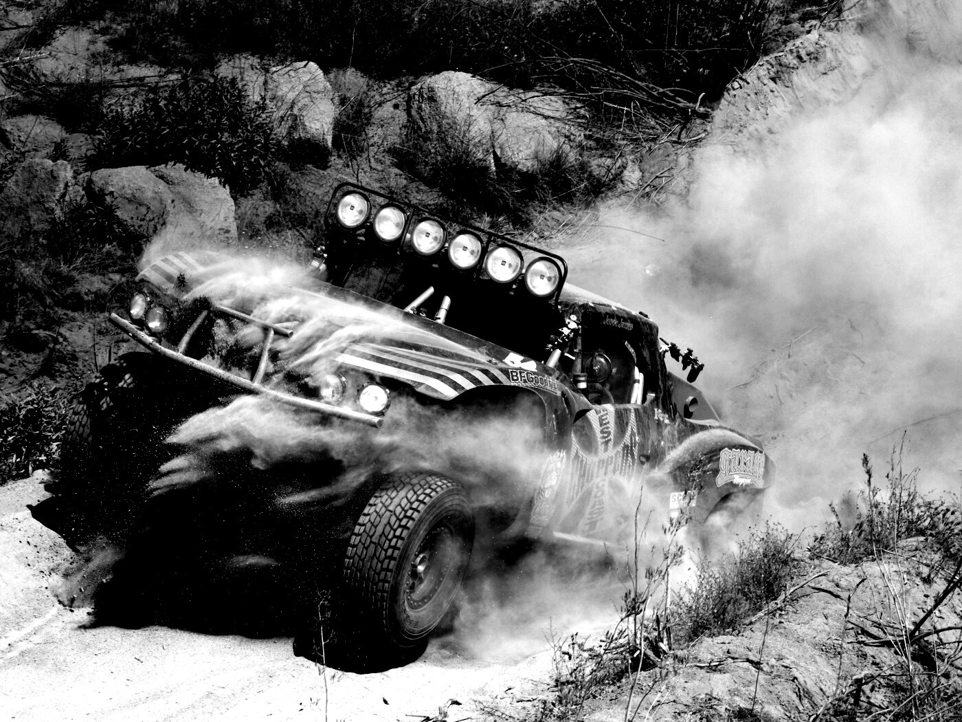 Раллийный внедорожник обои