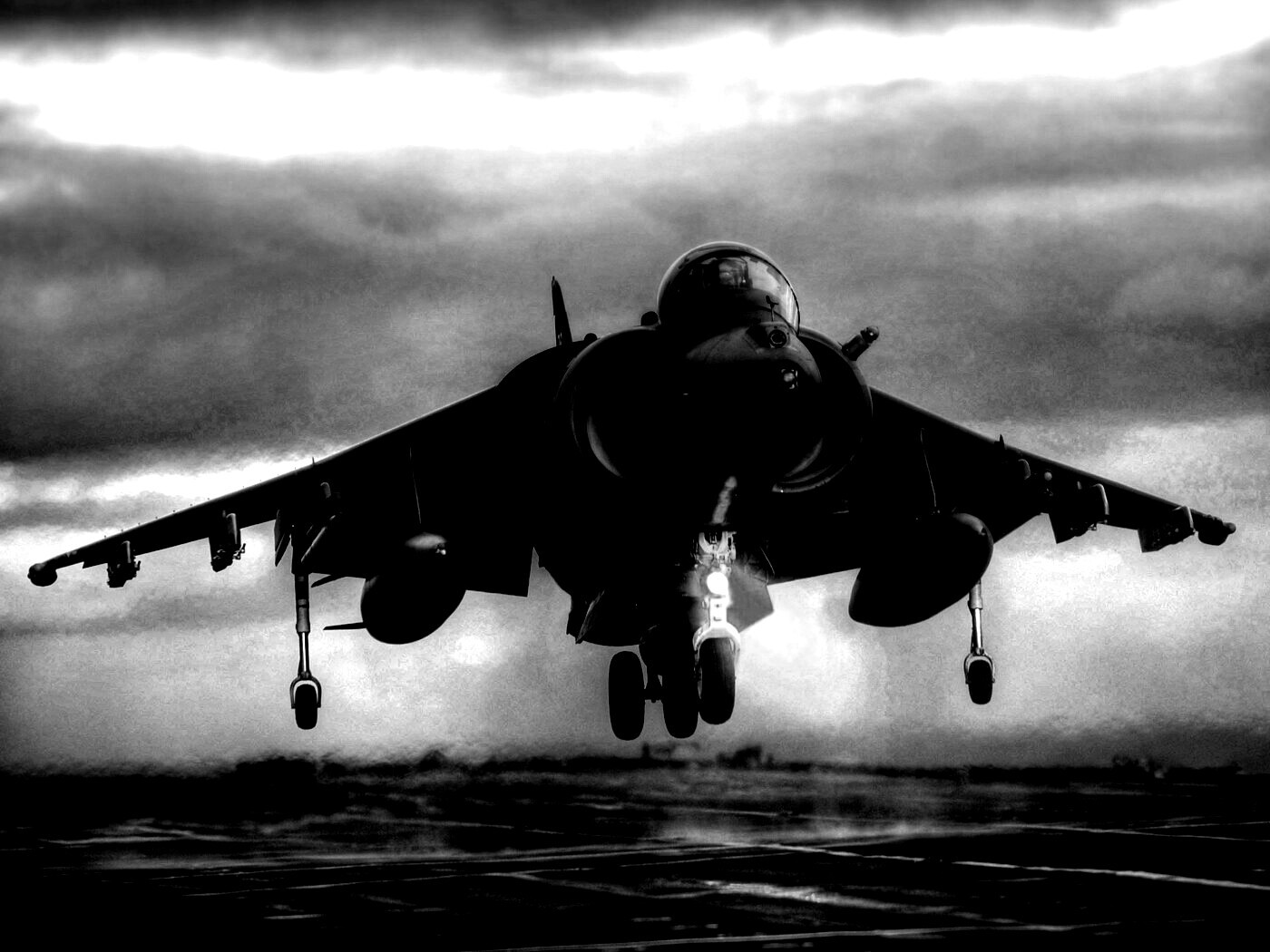 Истребитель на взлете обои