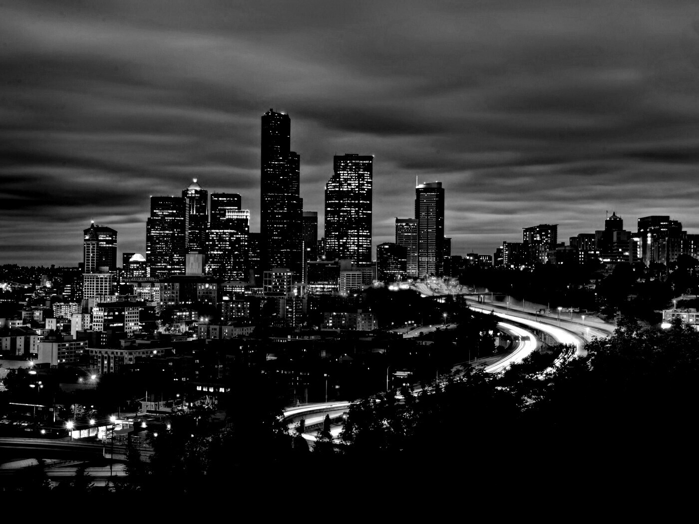 Город вдали обои