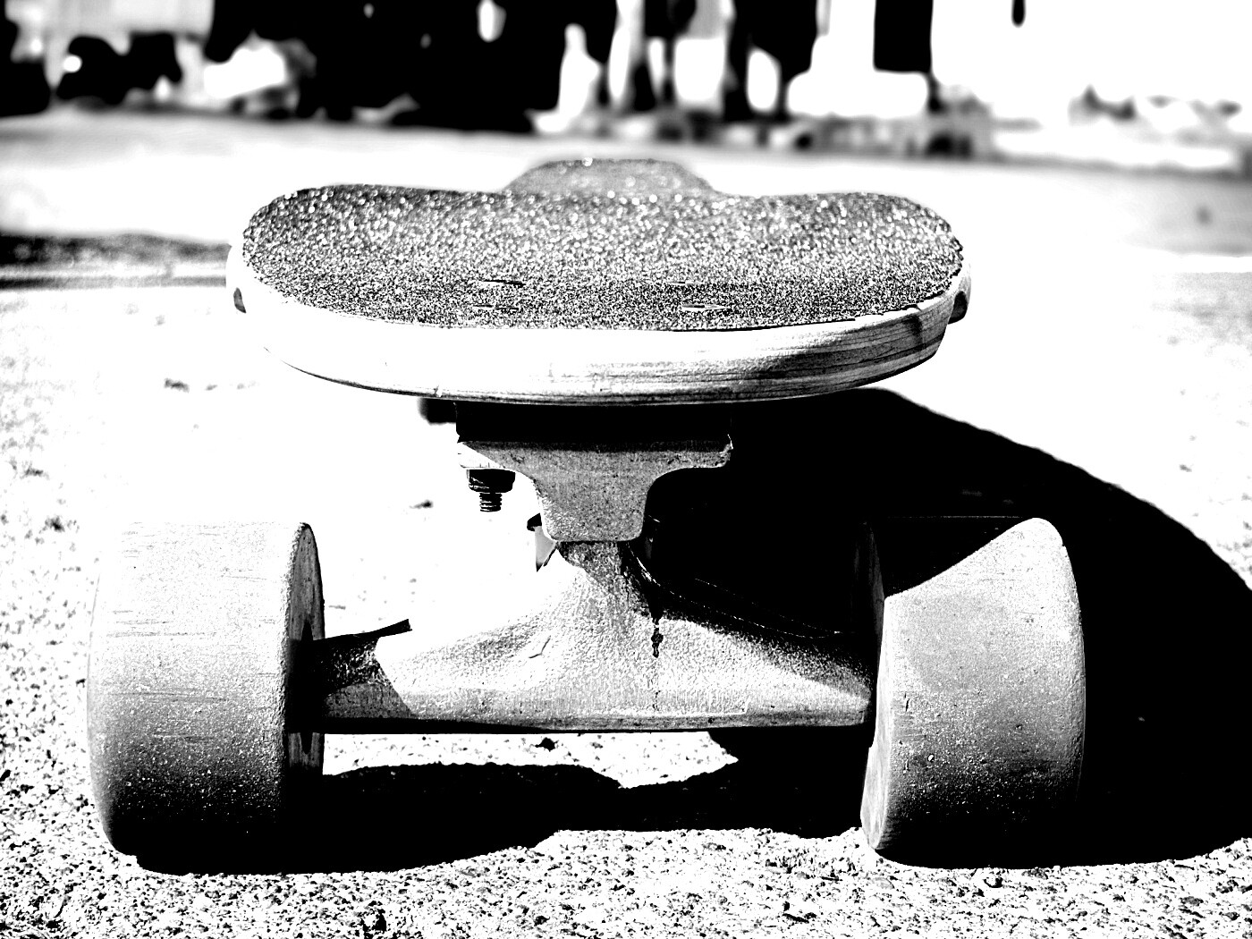 Скейтборд на солнце обои