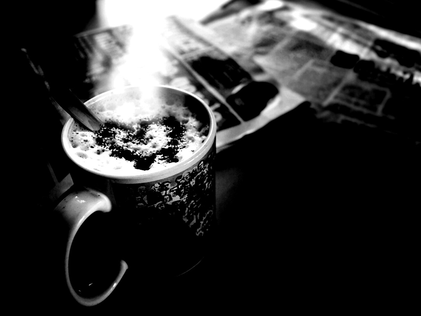 Капучино и свежая пресса обои