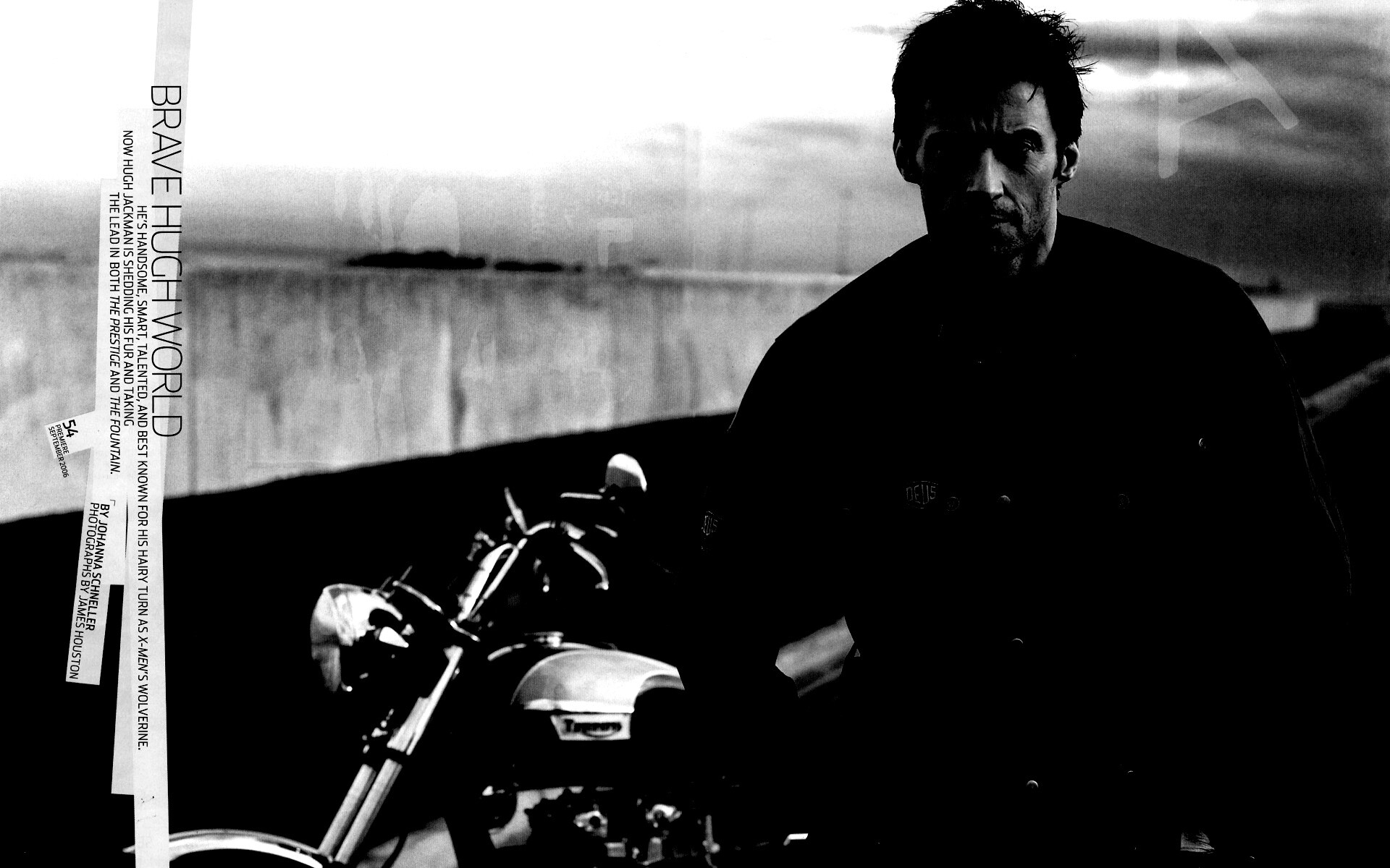 Хью Джекман с мотоциклом обои