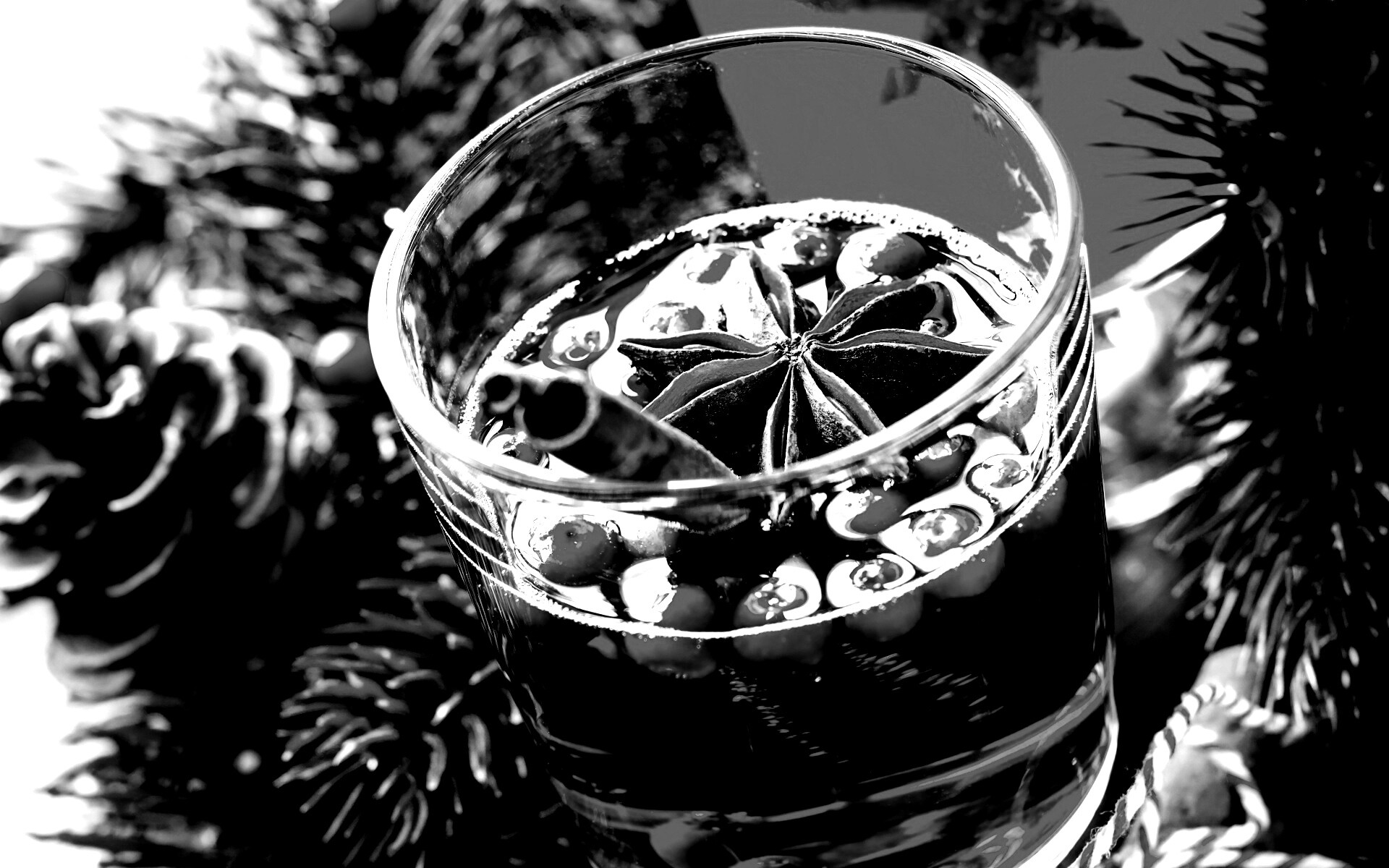 Глинтвейн с палочкой корицы обои