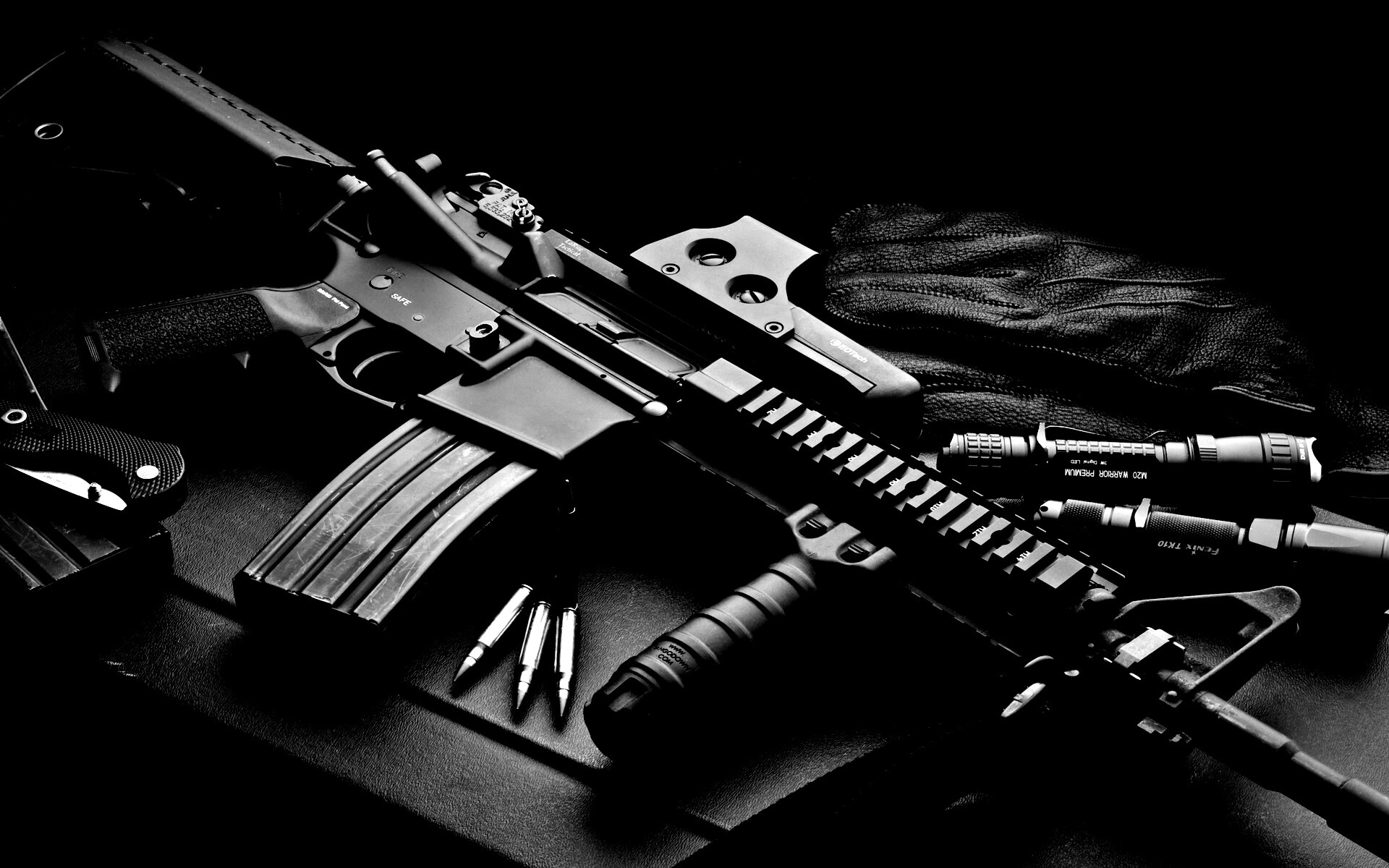 Черный автомат обои