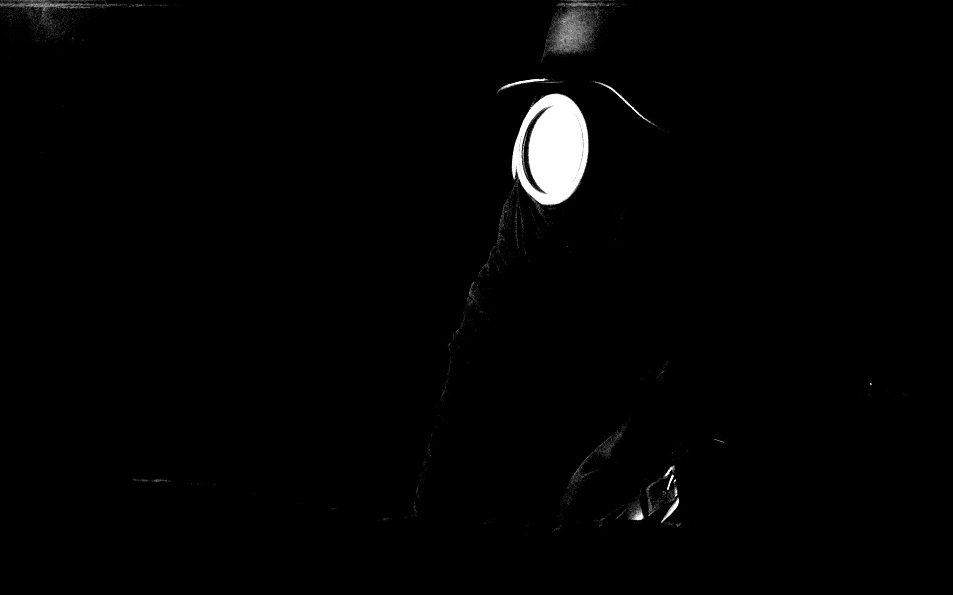 В противогазе обои