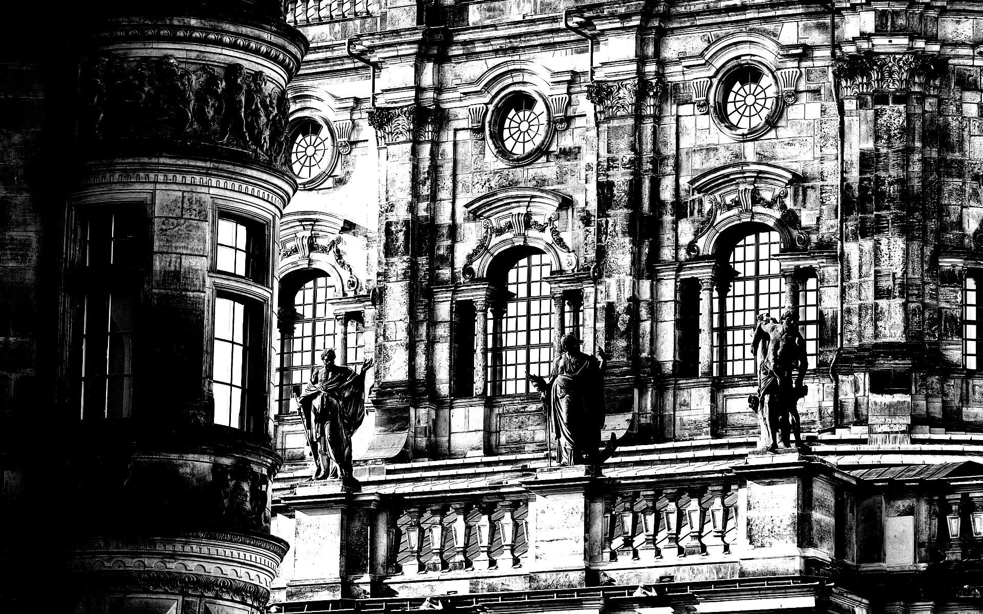 Hofkirche в Дрездене обои