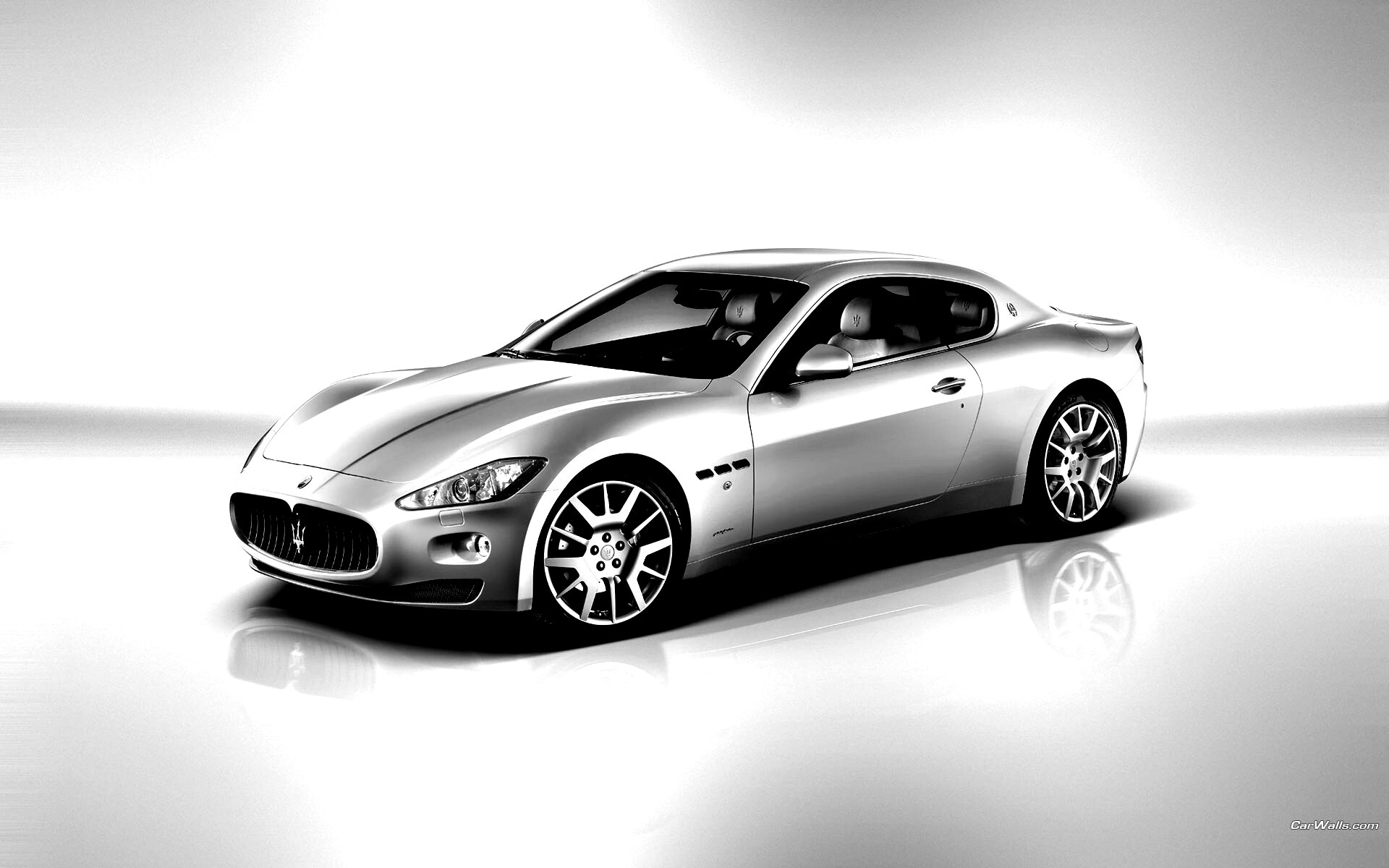 Грандтуризмо на белом фоне обои