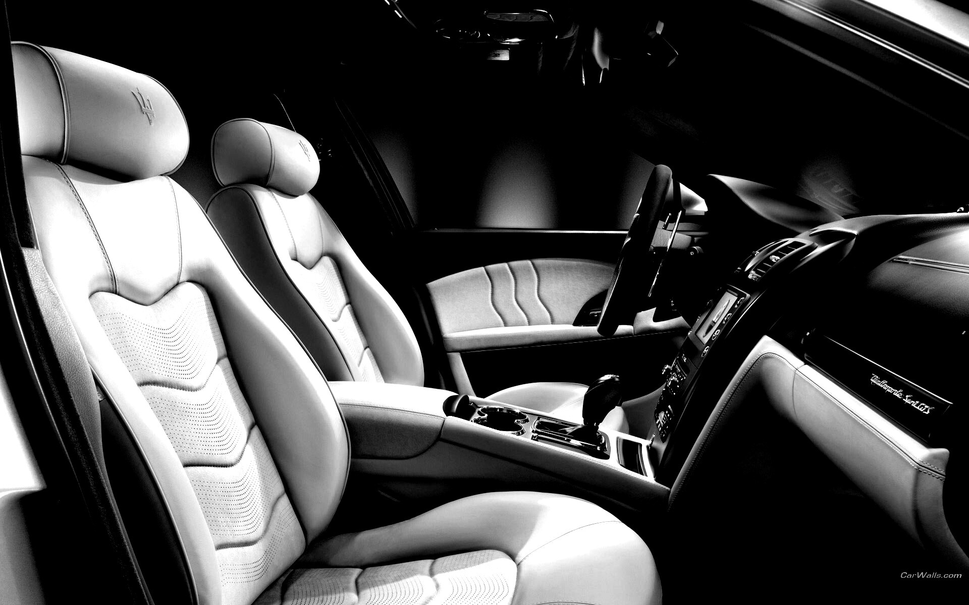 Салон Мазерати Quattroporte обои