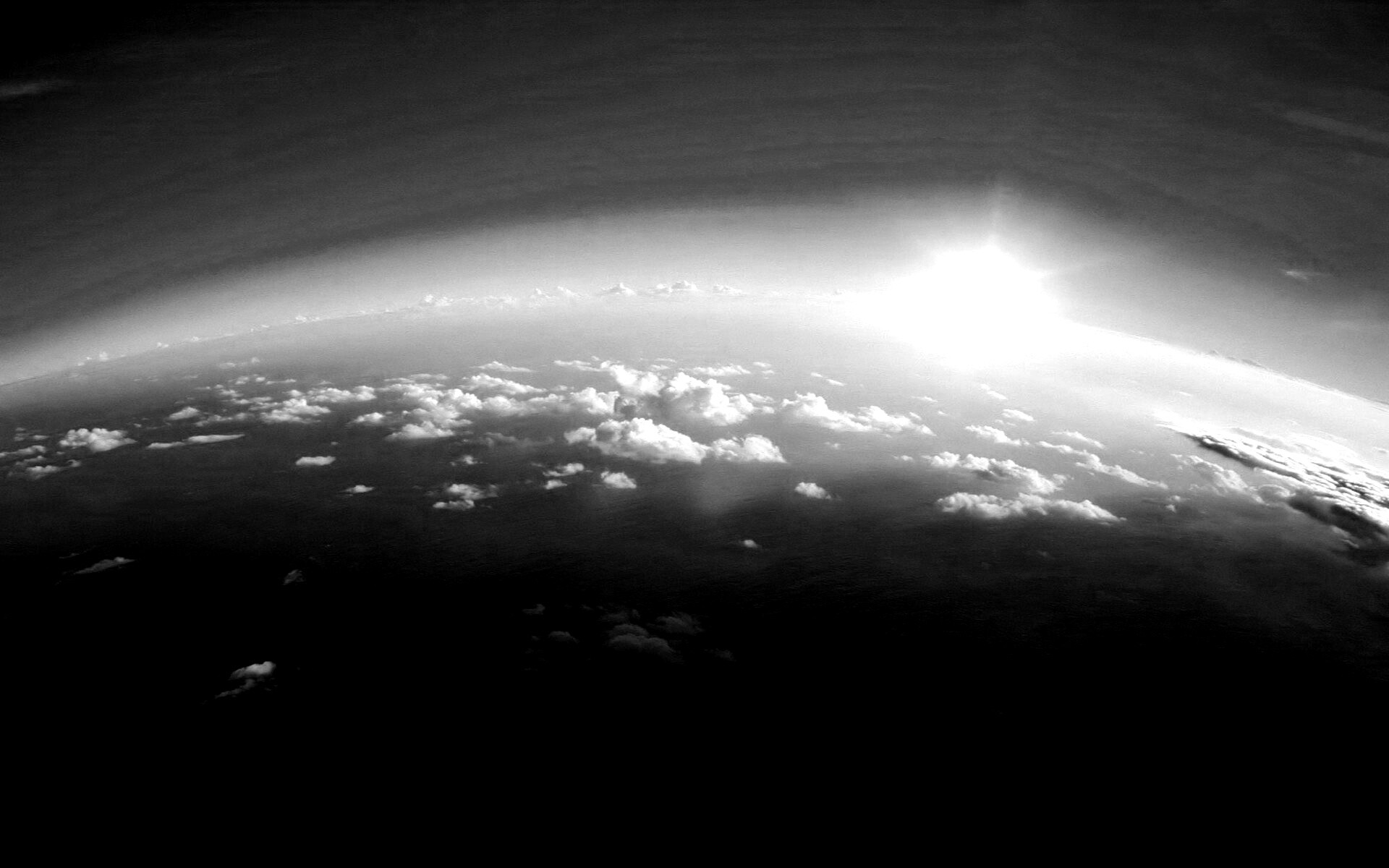 Вид с верхних слоёв атмосферы обои