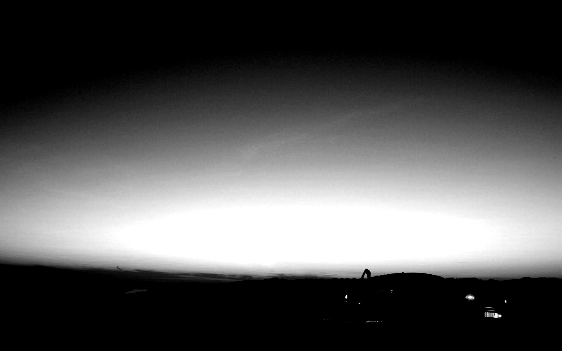 Авто на фоне заката обои