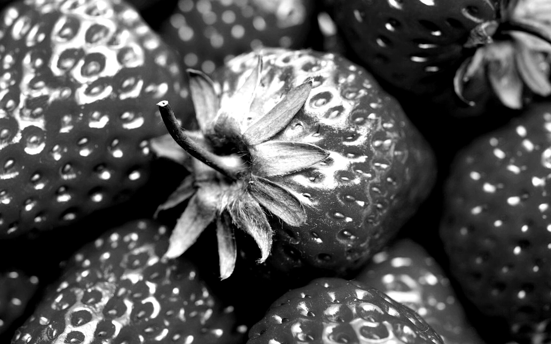 Сочная клубничка обои