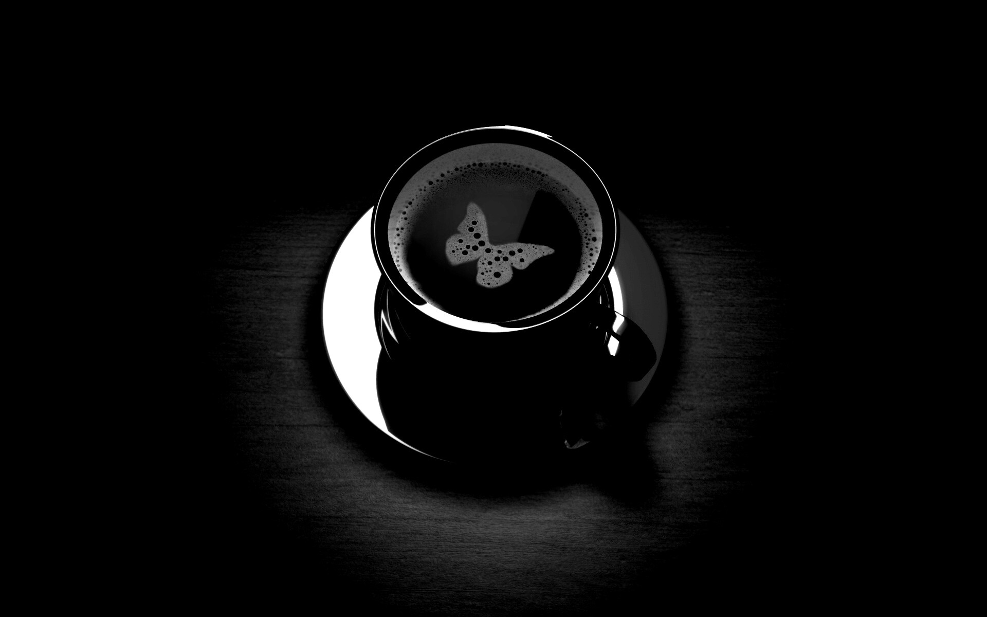 Чашка кофе с пенкой в форме бабочки обои