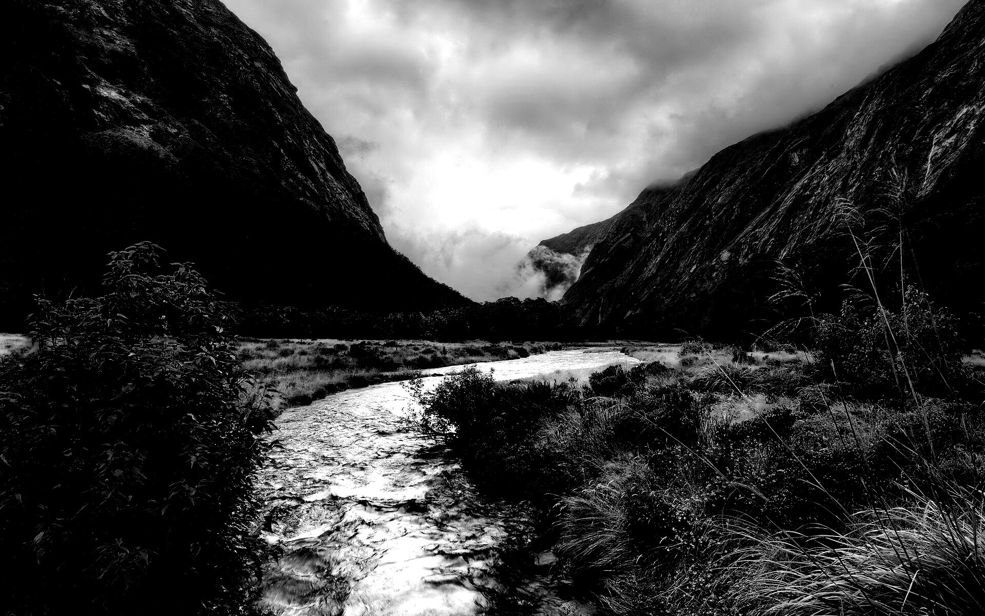 Горная река обои