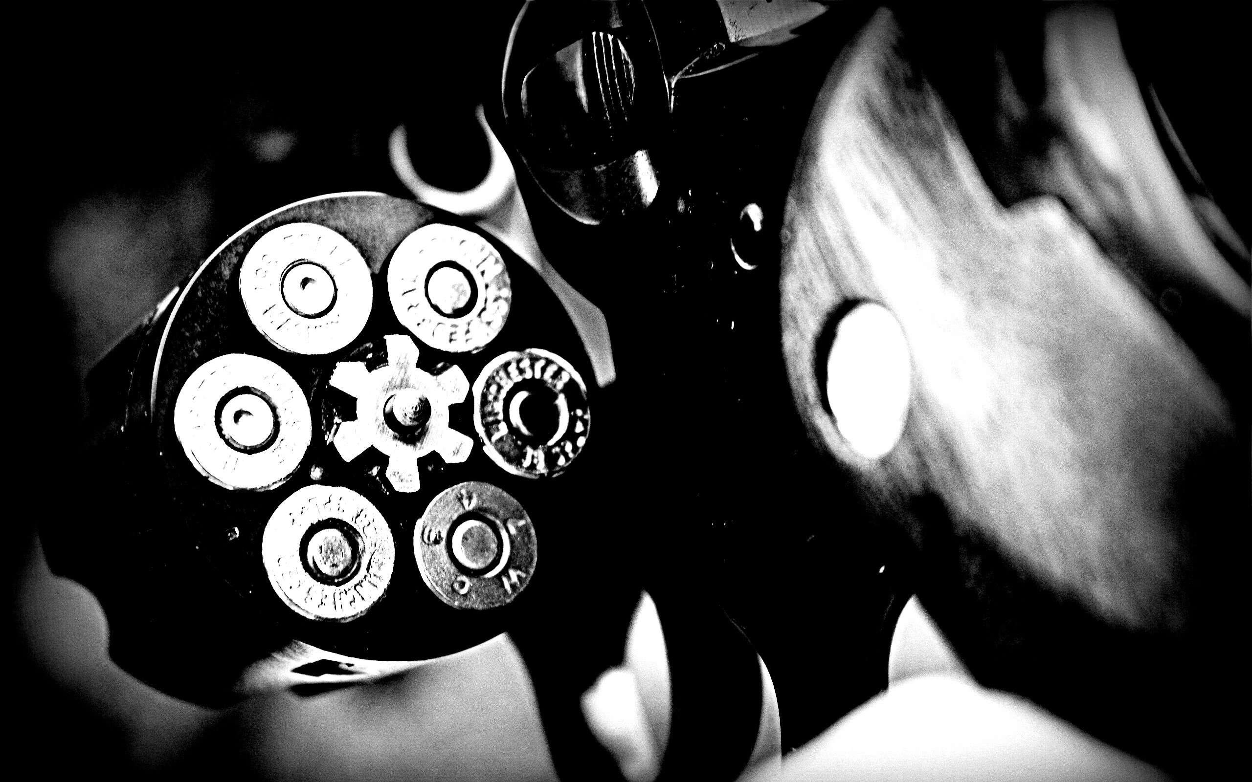 Револьвер обои